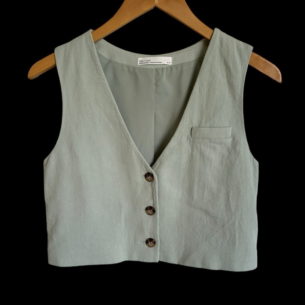 Oak + Fort XS Sage Green Linen Blend Cropped Vest Tank Top Shirt Spring Easter